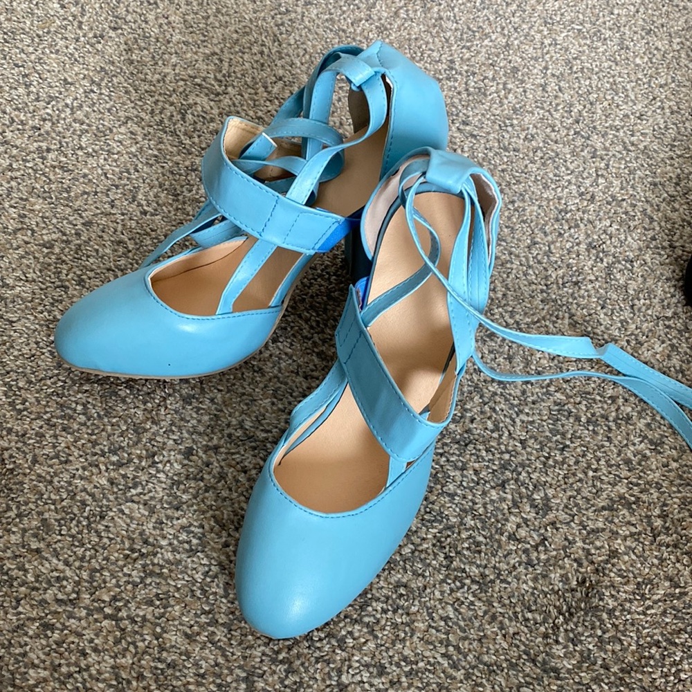 Lace Up Chunky Heels ❄️ winter sale!